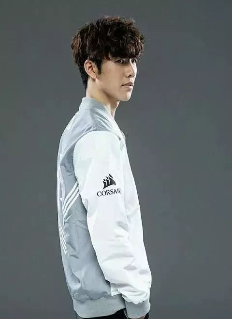 s1mple 的一位课程广告合作伙伴声称他被欺骗了，并提供了他的证据